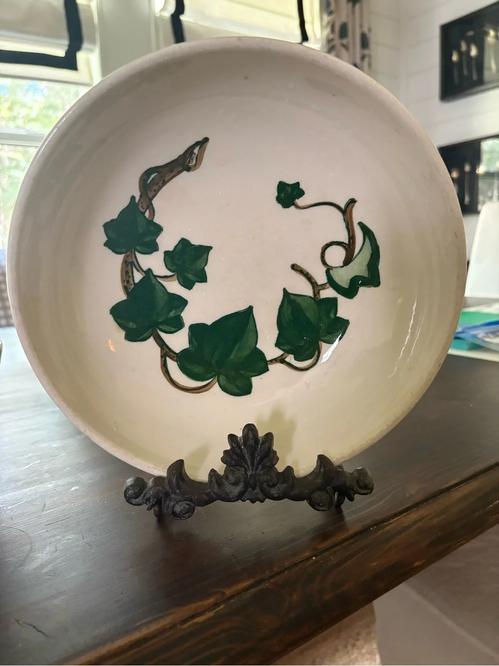 Set of 2 Metlox Poppy Trail California Ivy vegetable bowls 9” and 11” diameter